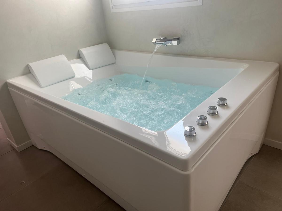 Spa Jungle Le Mesnil-Saint-Denis Dış mekan fotoğraf