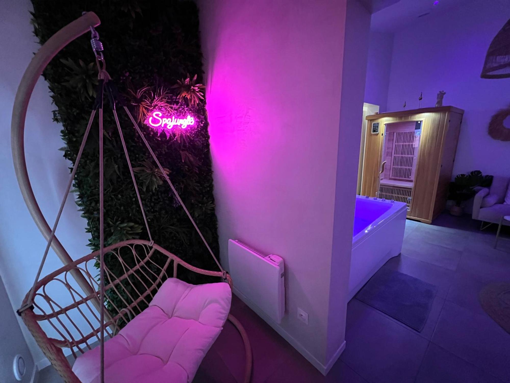 Spa Jungle Le Mesnil-Saint-Denis Dış mekan fotoğraf